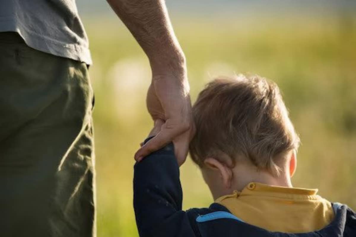 fathers play pivotal role in childrens life 16775962483x2 PFl4af
