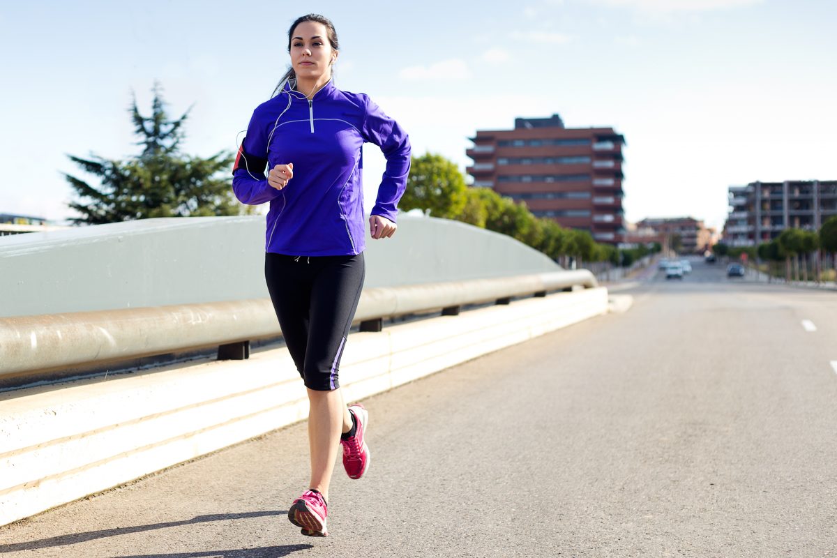pretty young woman running city 16753448063x2 Bo0rdK
