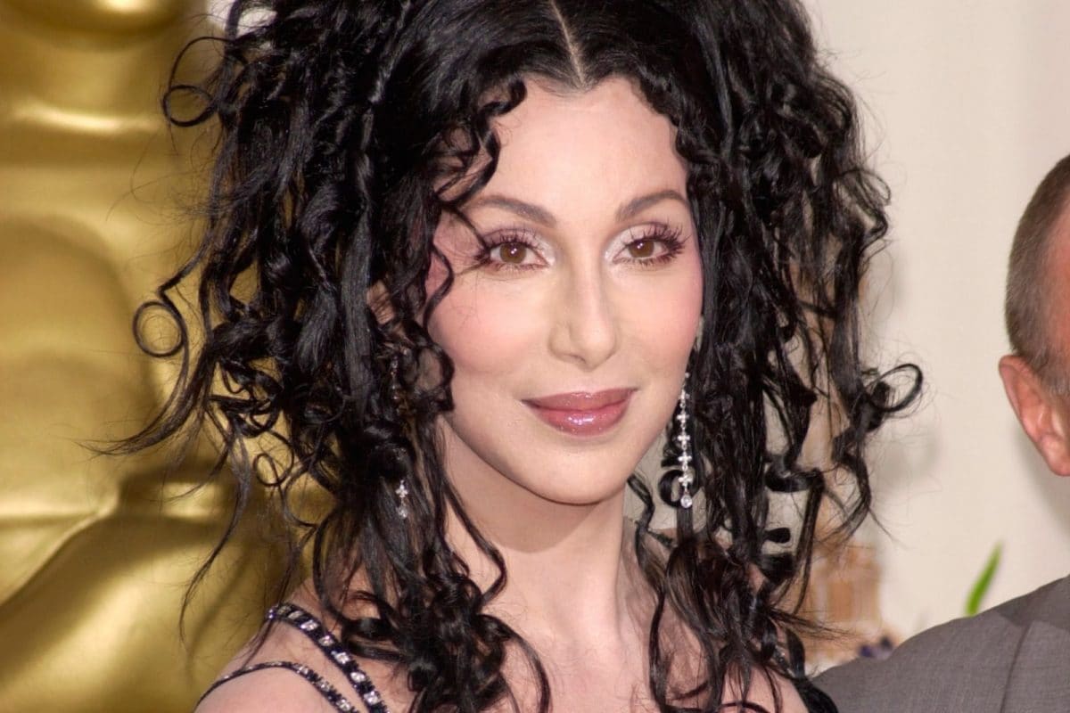 cher. 16466484673x2 yIy71L