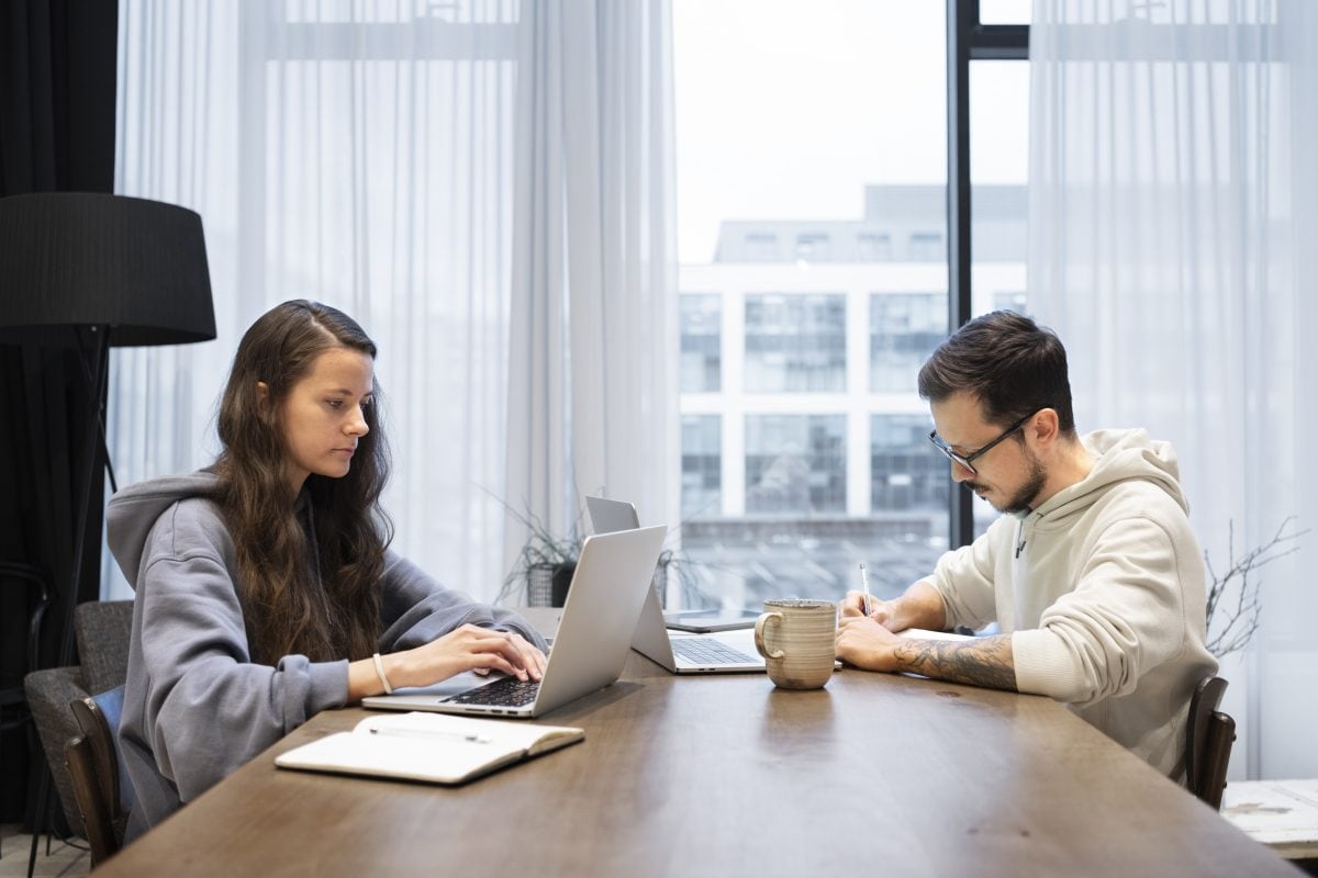 couple desk working together from home 16779240523x2 7sTFkI