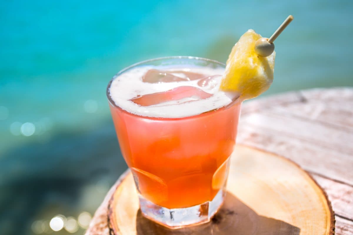 mai tai drink beach bar close up alcoholic drink 16778582623x2 aP2Gkz