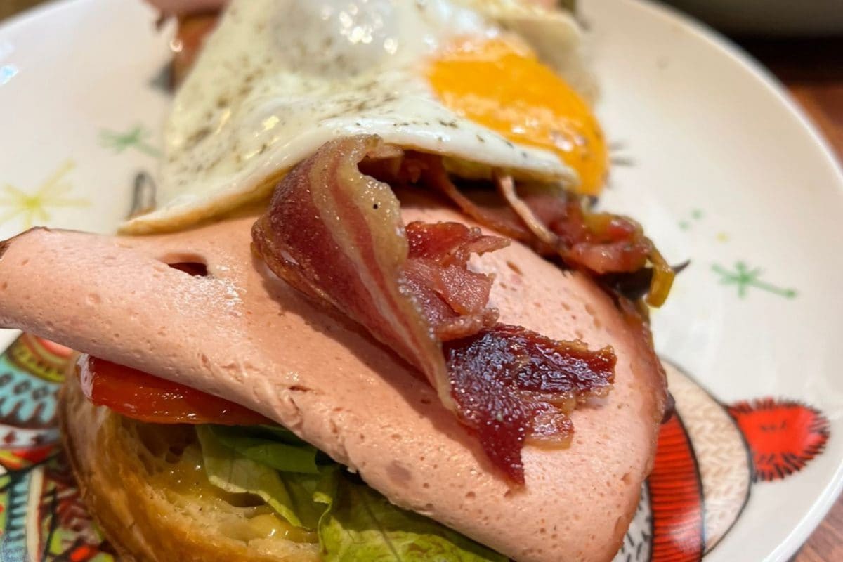 mumbai bandra west cafe 16780046703x2 HGDWWh