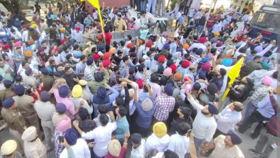 Tense Situation at Panjab University as Protest Over Senate Elections Escalates 7 WhatsApp Image 2025 11 10 at 5.05.45 PM 1